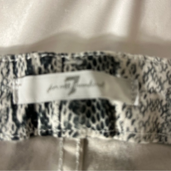 7 for all Mankind Snake skin print Jeans Size 27 - Picture 5 of 9